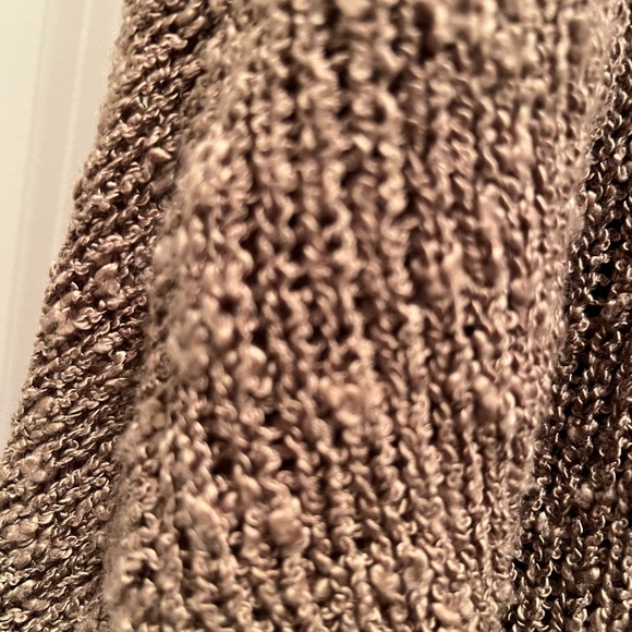 Urban Outfitters cropped brown long sleeve drop shoulder sweater - Picture 5 of 6